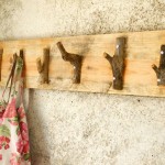DIY Rough-Looking Coat Hanger
