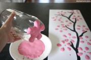 DYI wallart from a Recycled Bottle