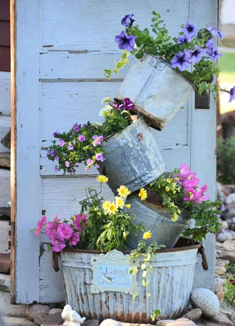 Cheap garden decoration in 28 objects of style Shabby Chic
