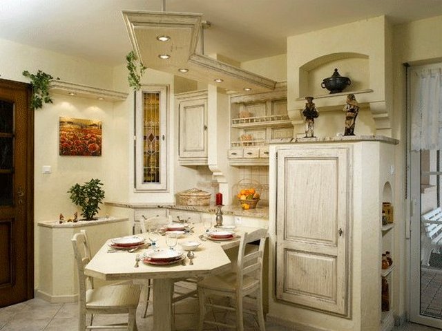 small kitchen in the style of Provence32