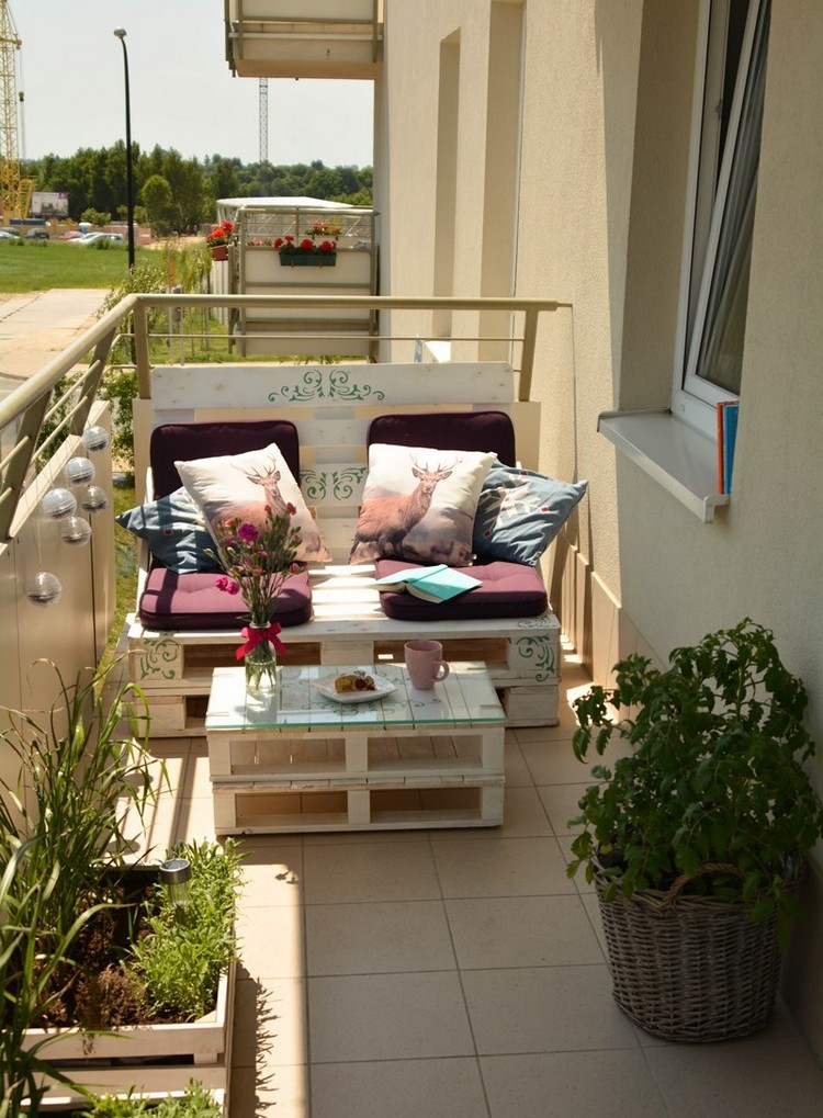 Balcony pallet Sofa ideas14