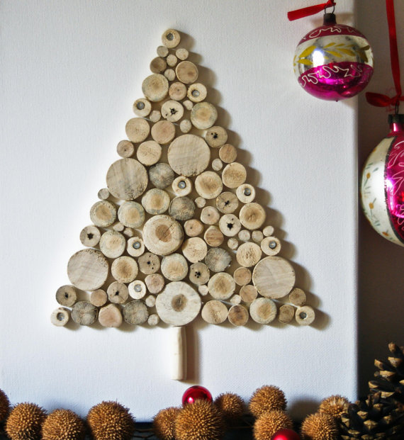 Christmas tree made of small driftwood1