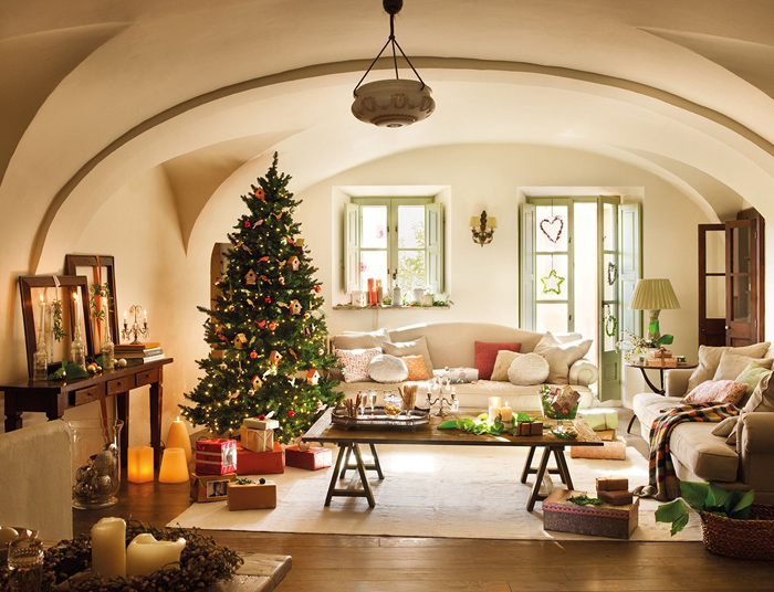 Christmas atmosphere in a fairy tale house3