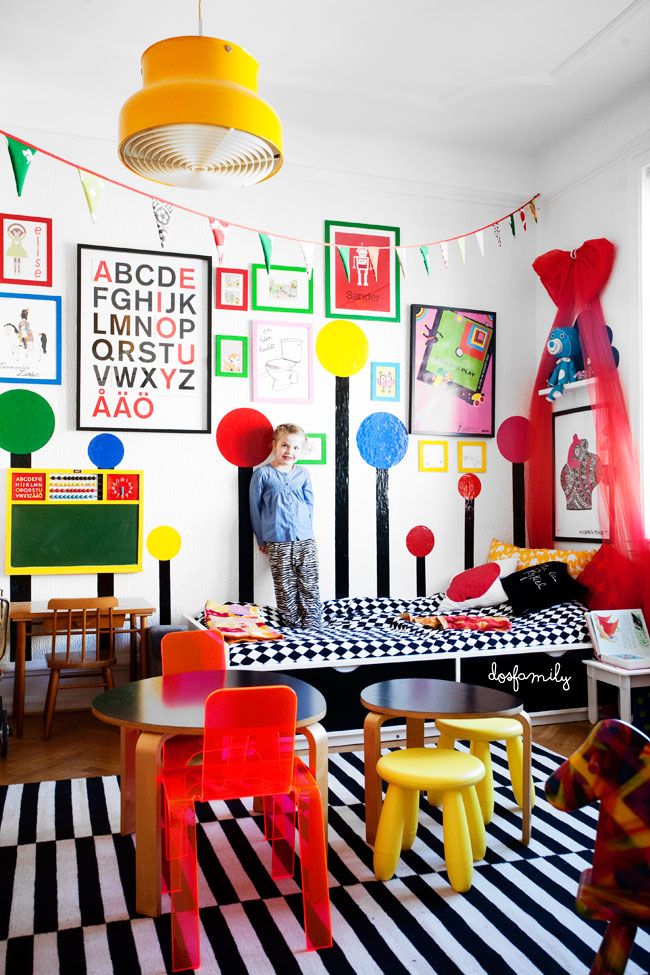 Kids rooms with color and pop details1