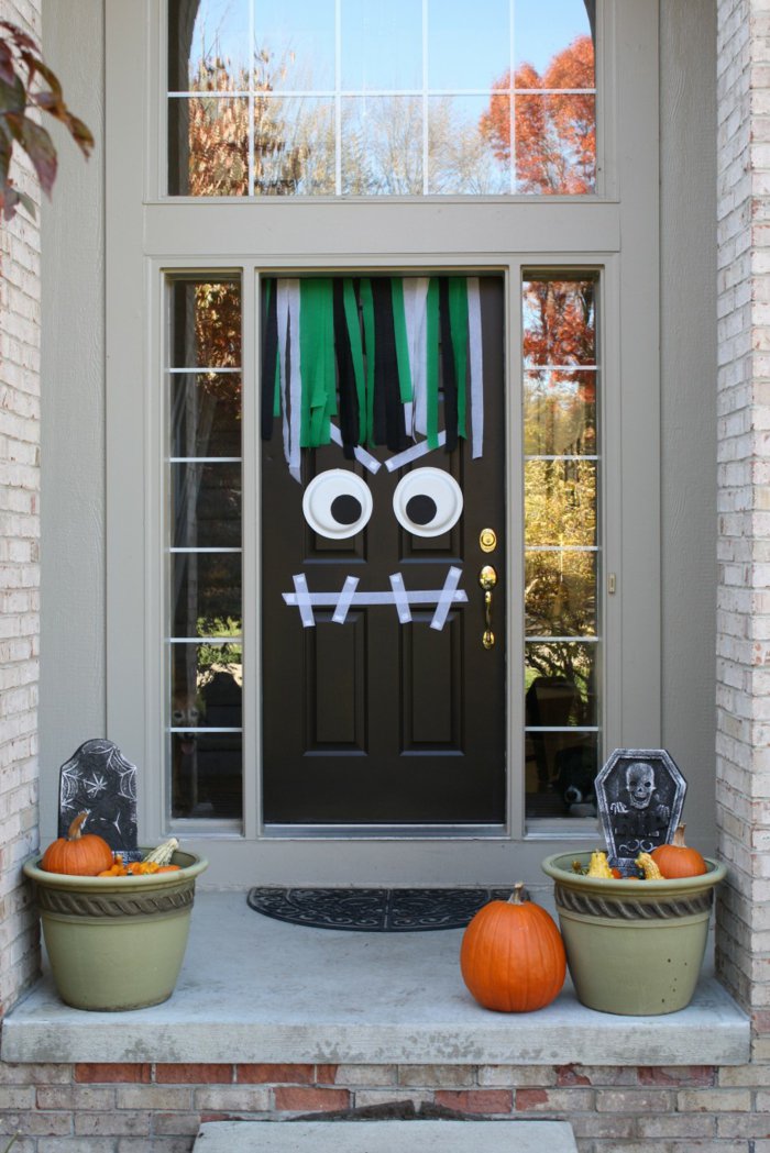 DIY Halloween decoration for a spooky outdoor atmosphere | My desired home
