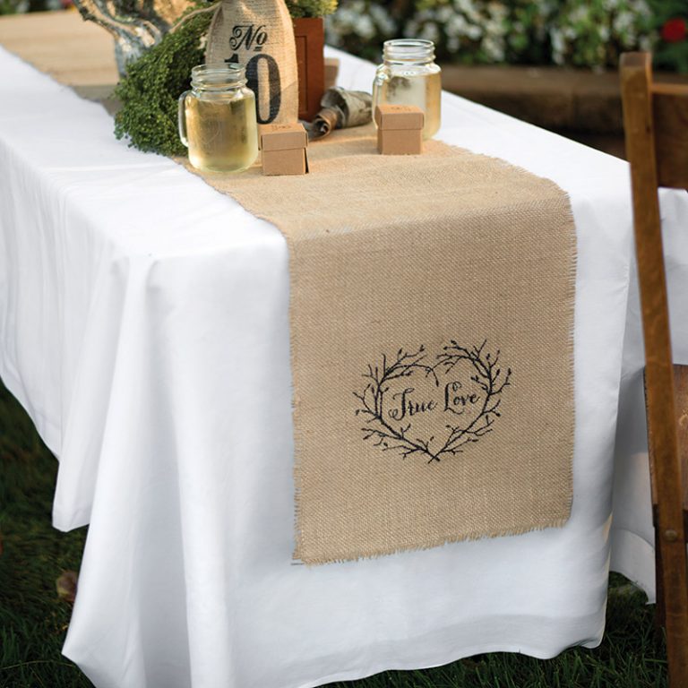 Burlap Table Runner - 23 inspiring ideas to enhance your home decor