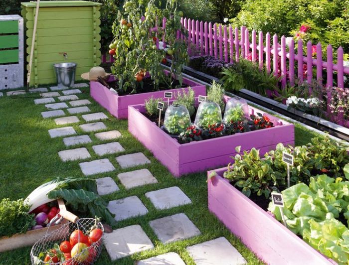 20 wonderful original flower beds that will decorate any suburban area