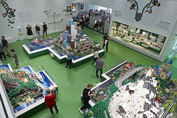 LEGO House9