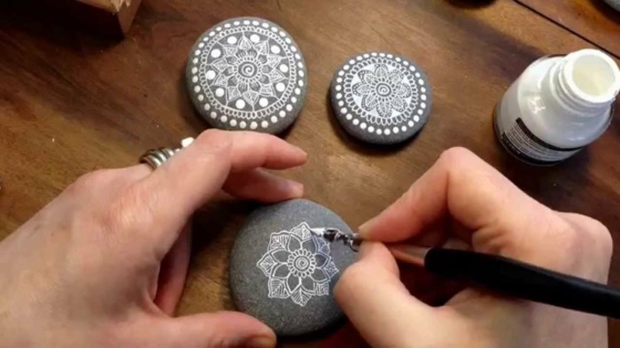 The ultimate guide for DIY rock painting and craft ideas13