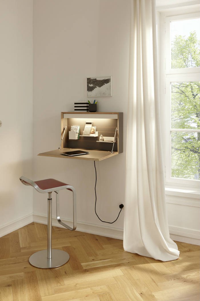 16 folding and wall-mounted desks to save space and money