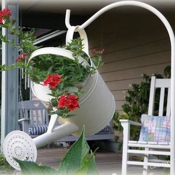 Highlight garden with these DIY ideas of colorful pot arrangements