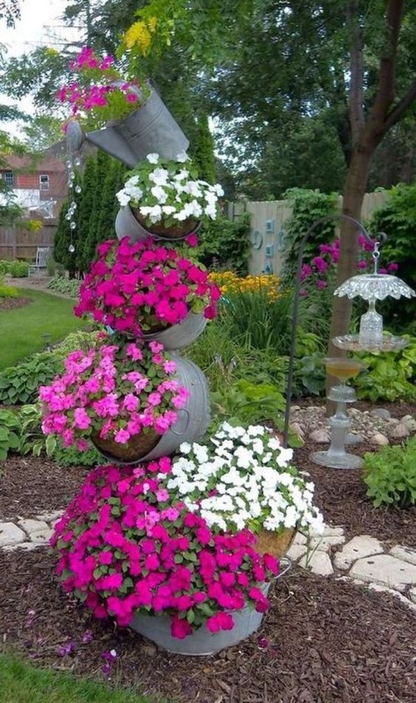 Highlight garden with these DIY ideas of colorful pot arrangements