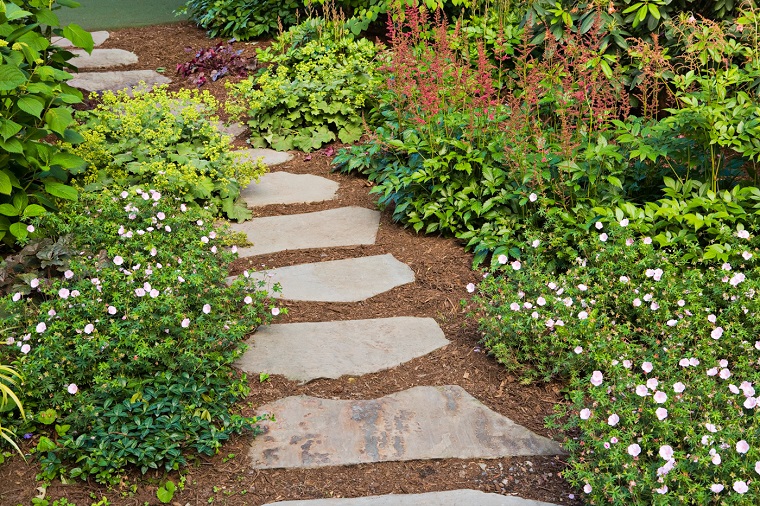 Garden paths: 28 DIY proposals to beautify your outdoor