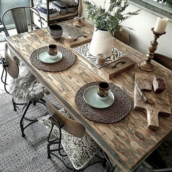 Fantastic rustic decor ideas based on recycled furniture