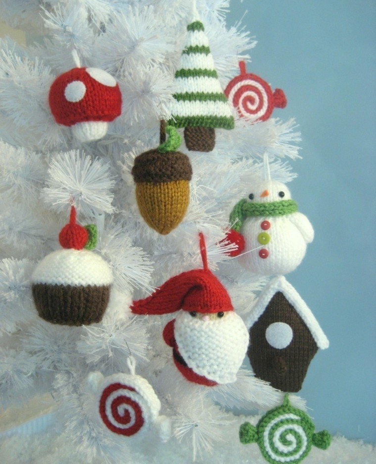 DIY Knitted Christmas ornaments