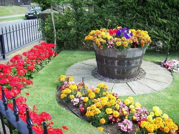 49 Super DIY low budget ideas for decorating your yard and garden