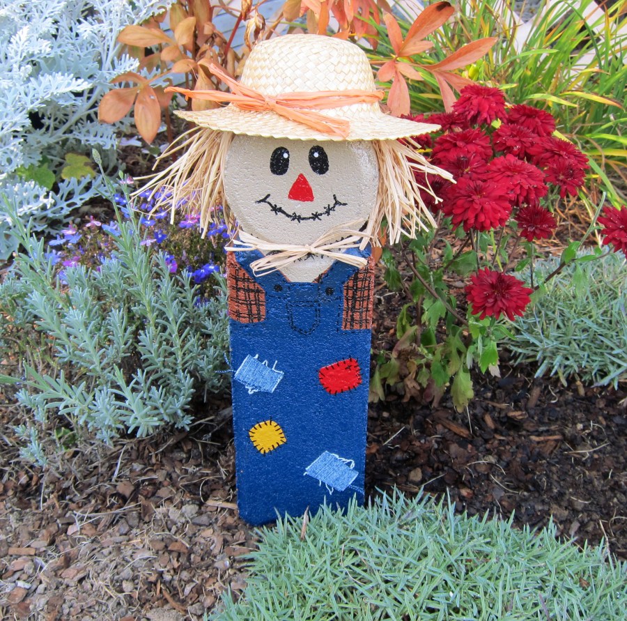 How to make a scarecrow for the garden: 33 interesting protection and ...