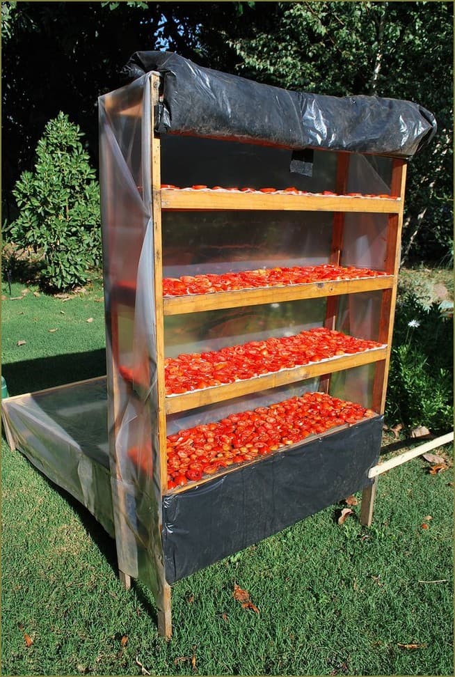 Sundrying vegetables and fruits for longterm storage 40 clever and