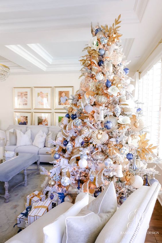 Decorating a Christmas Tree with Flowers 40 Charming Ideas for Your — free download