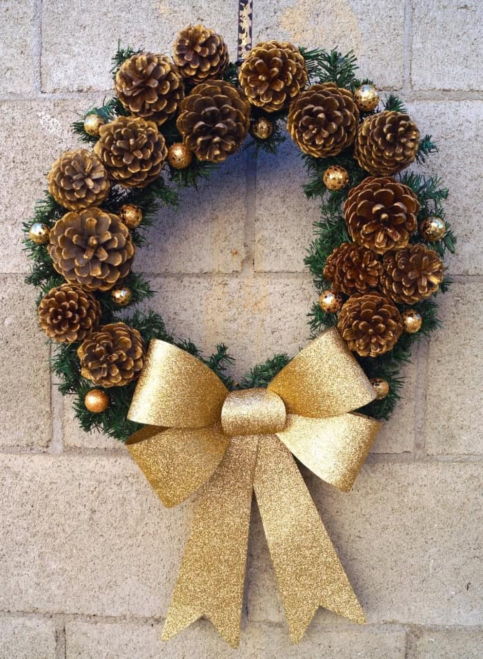 Best Christmas Decoration Ideas With Pine Cones - 50 Incredible Ideas ...