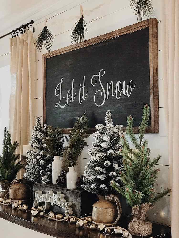 Decorate for Christmas in the style of a country house: 34 ideas for ...