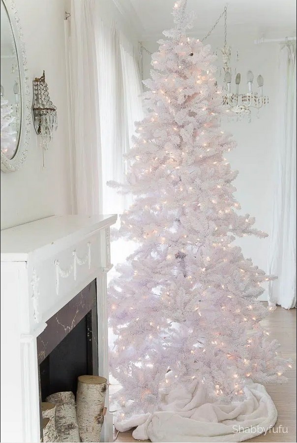 How to make a perfectly decorated white Christmas tree? Be inspired by ...