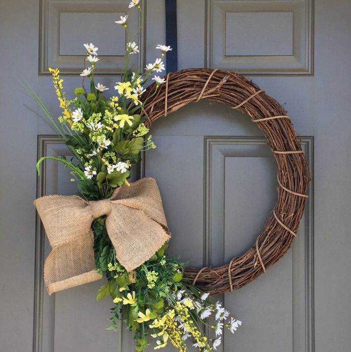 DIY ideas with twigs from the garden and some cheap artificial flowers ...