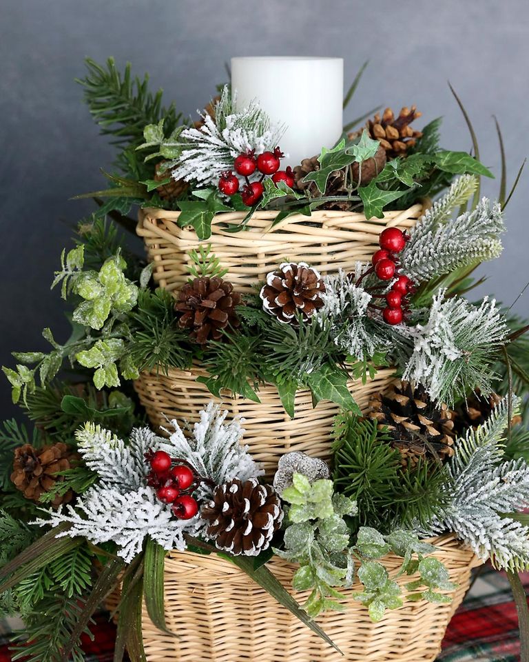 52 Amazing Christmas compositions that will add beauty to your table ...