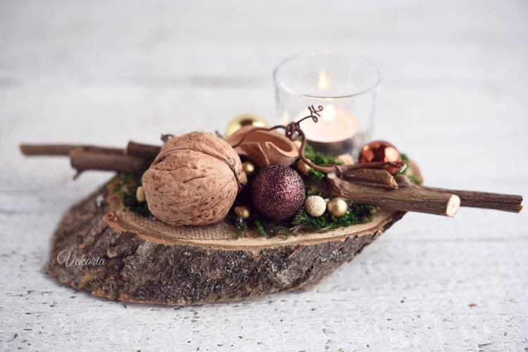 35 Enchanting Christmas Decorations with Log Slices That You Will love