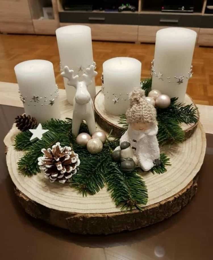 35 Enchanting Christmas Decorations with Log Slices That You Will love