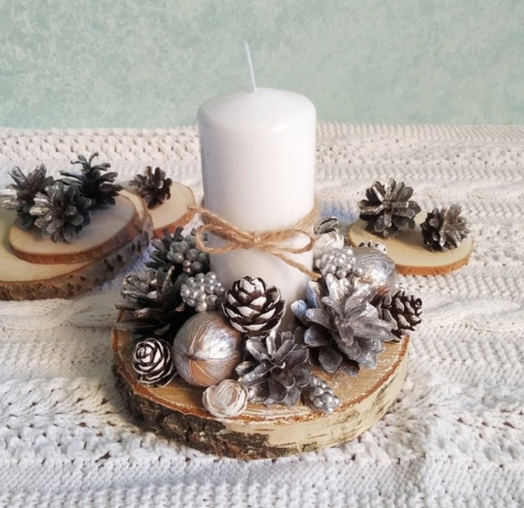 35 Enchanting Christmas Decorations with Log Slices That You Will love