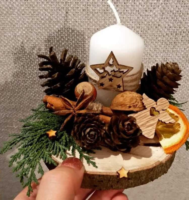 35 Enchanting Christmas Decorations with Log Slices That You Will love