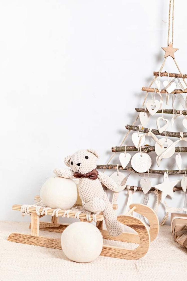 Hanging Ideas for Christmas Decorations: 62 Beautiful Inspirations