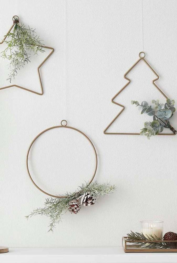 Hanging Ideas for Christmas Decorations: 62 Beautiful Inspirations