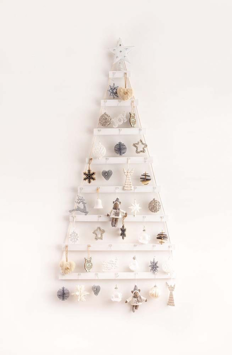 Hanging Ideas for Christmas Decorations: 62 Beautiful Inspirations