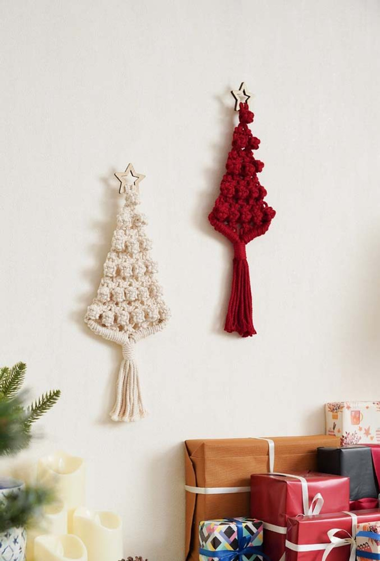 Hanging Ideas for Christmas Decorations: 62 Beautiful Inspirations