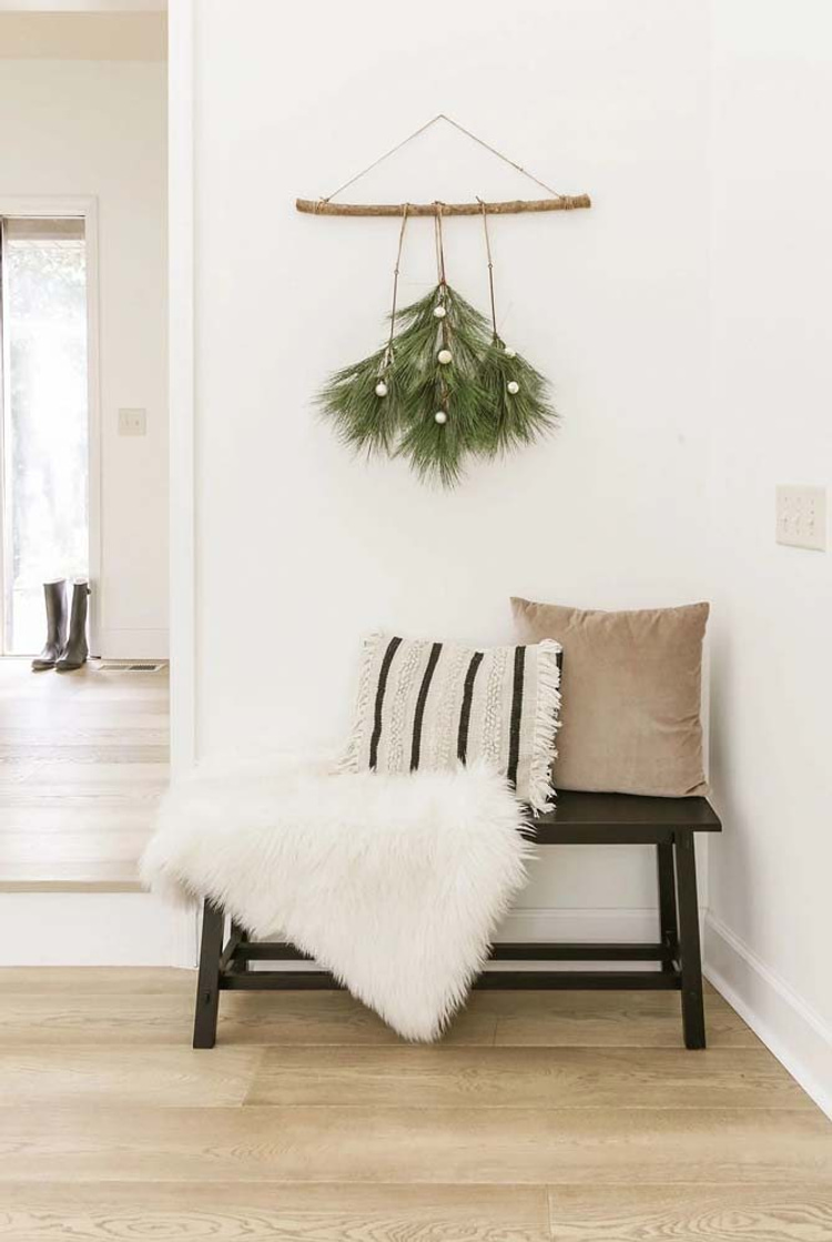 Hanging Ideas for Christmas Decorations: 62 Beautiful Inspirations