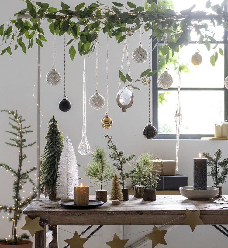 Hanging Ideas for Christmas Decorations: 62 Beautiful Inspirations