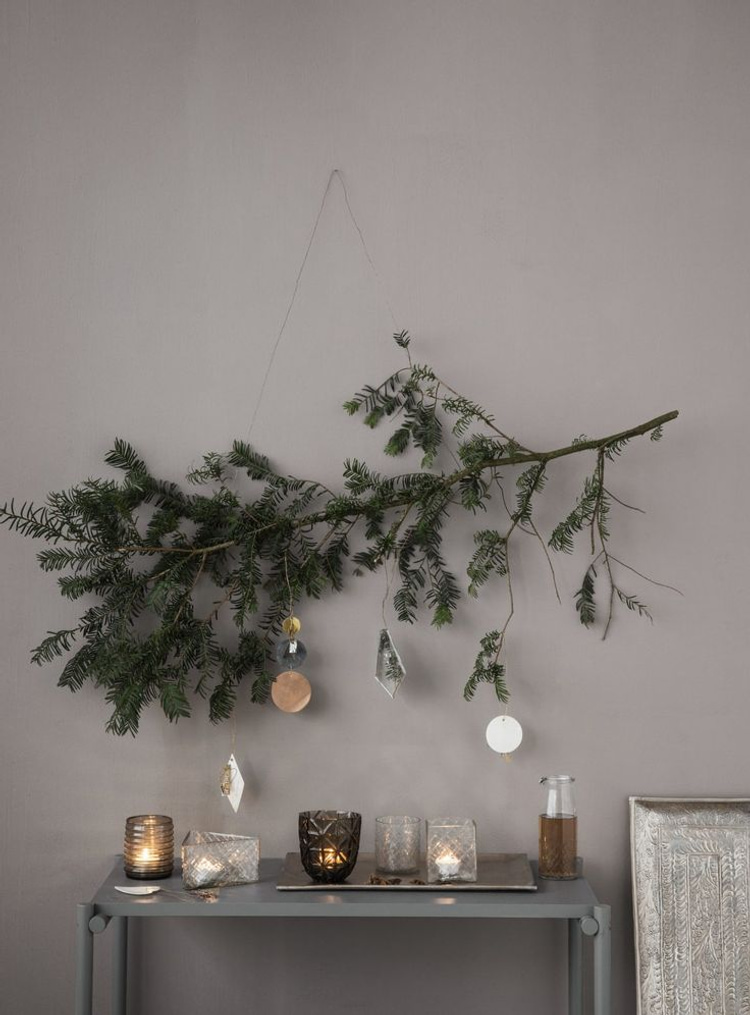 Hanging Ideas for Christmas Decorations: 62 Beautiful Inspirations