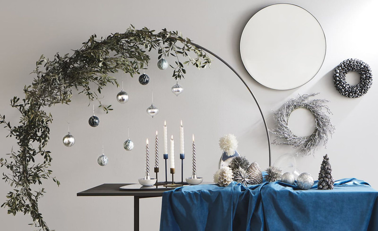 Hanging Ideas for Christmas Decorations: 62 Beautiful Inspirations