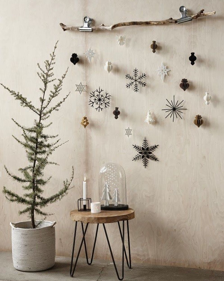 Hanging Ideas for Christmas Decorations: 62 Beautiful Inspirations