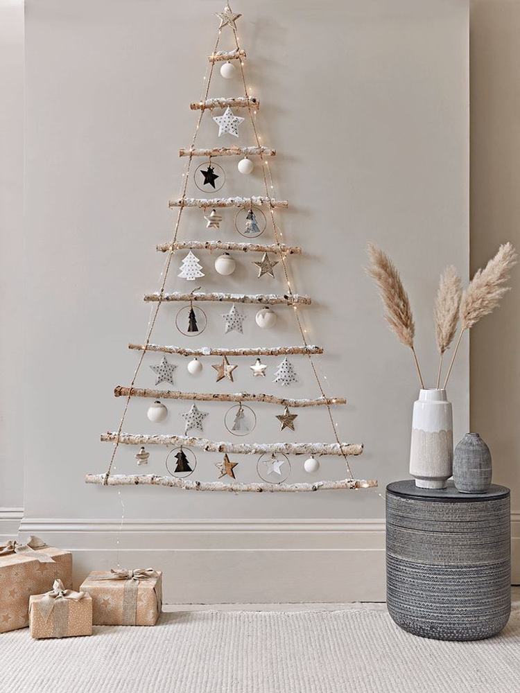 Hanging Ideas for Christmas Decorations: 62 Beautiful Inspirations