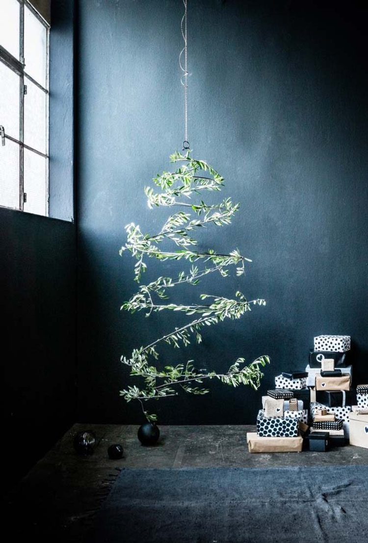 Hanging Ideas for Christmas Decorations: 62 Beautiful Inspirations